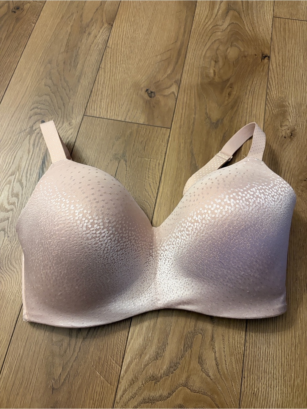 Wacoal wireless Bra in Pale Pink